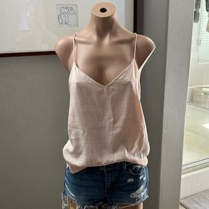 Pink Lululemon tank. Size 4. Great condition.